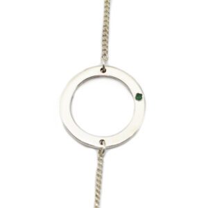 OS - צמיד כסף, חישוק גדול, משובץ באבן אמרלד ירוקה