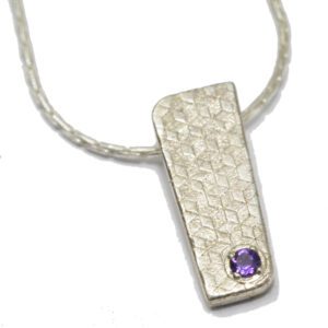 TS - תליון כסף, גיאומטרי, אבן אמטיסט סגולה